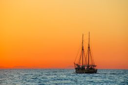 ship-701079_960_720